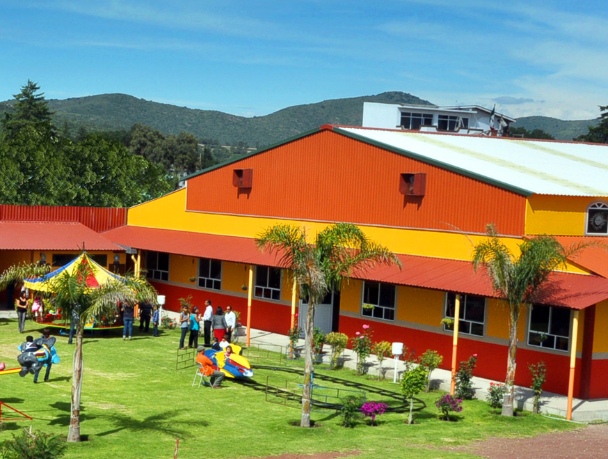 Salón con jardín de fiestas cerca de Texcoco